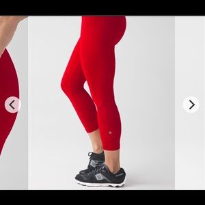 Lululemon Pace Rival Crop 22 in True Red